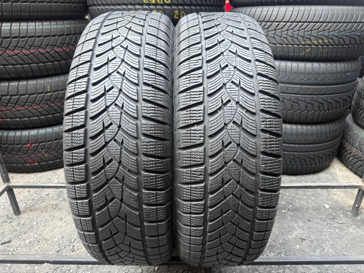 225/65 R17 Good Year Ultra Grip Performance SUV