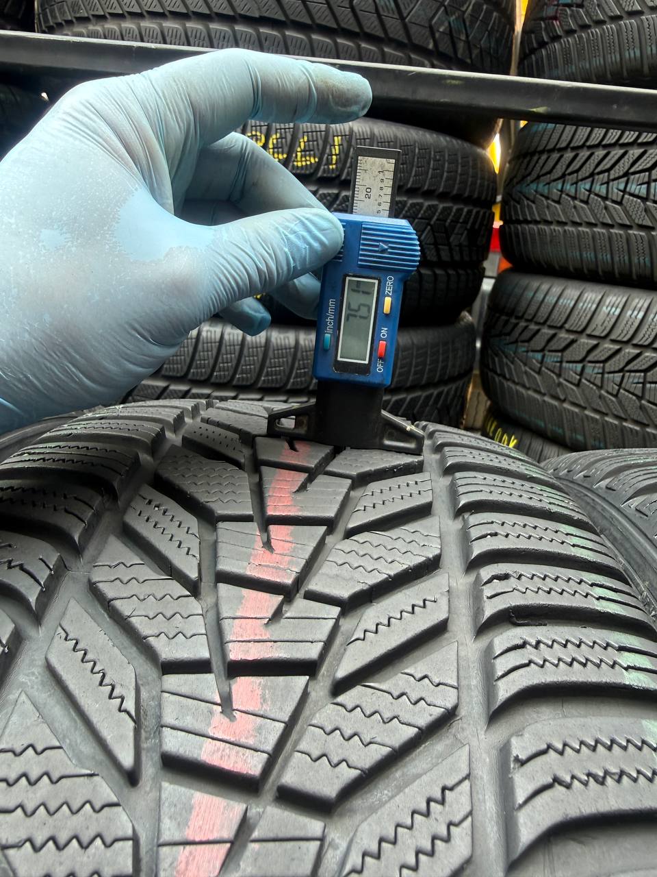 245/45 R20 Hankook Winter I*Cept Evo 3