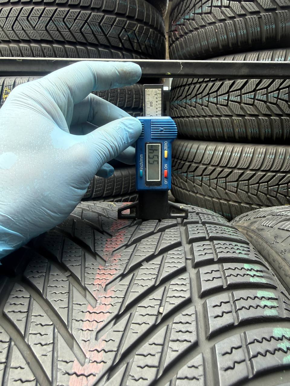 255/45 R20 Good Year Ultra Grip Performance 3