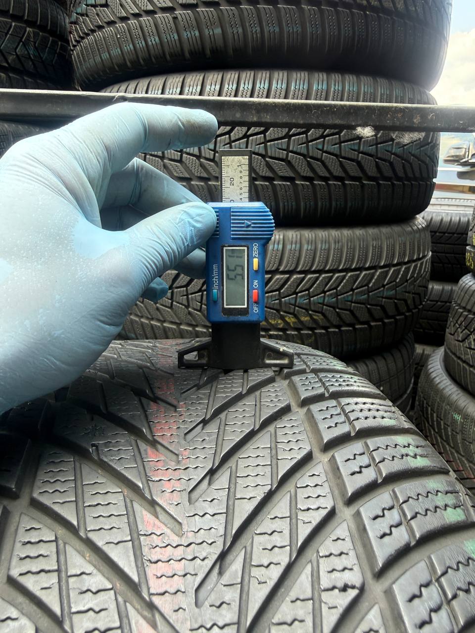 255/45 R20 Good Year Ultra Grip Performance 3