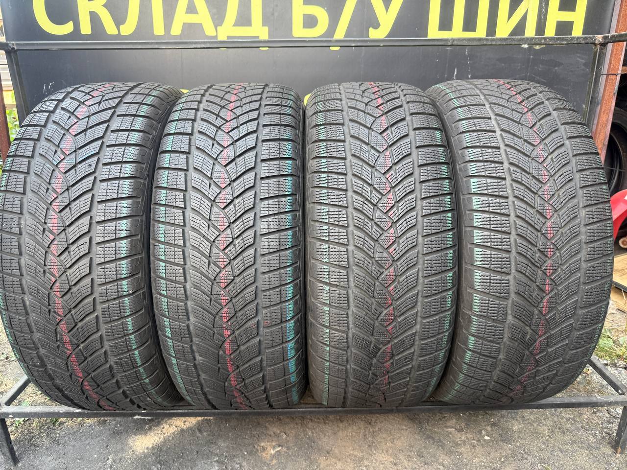 275/50 R20 Good Year Ultra Grip Performance+