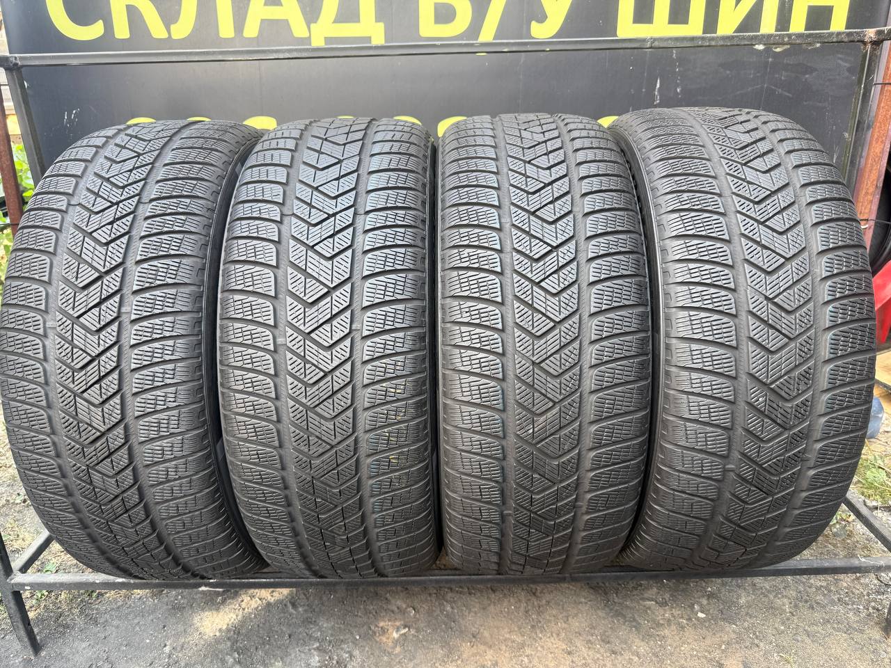 255/50 R20 Pirelli Scorpion Winter