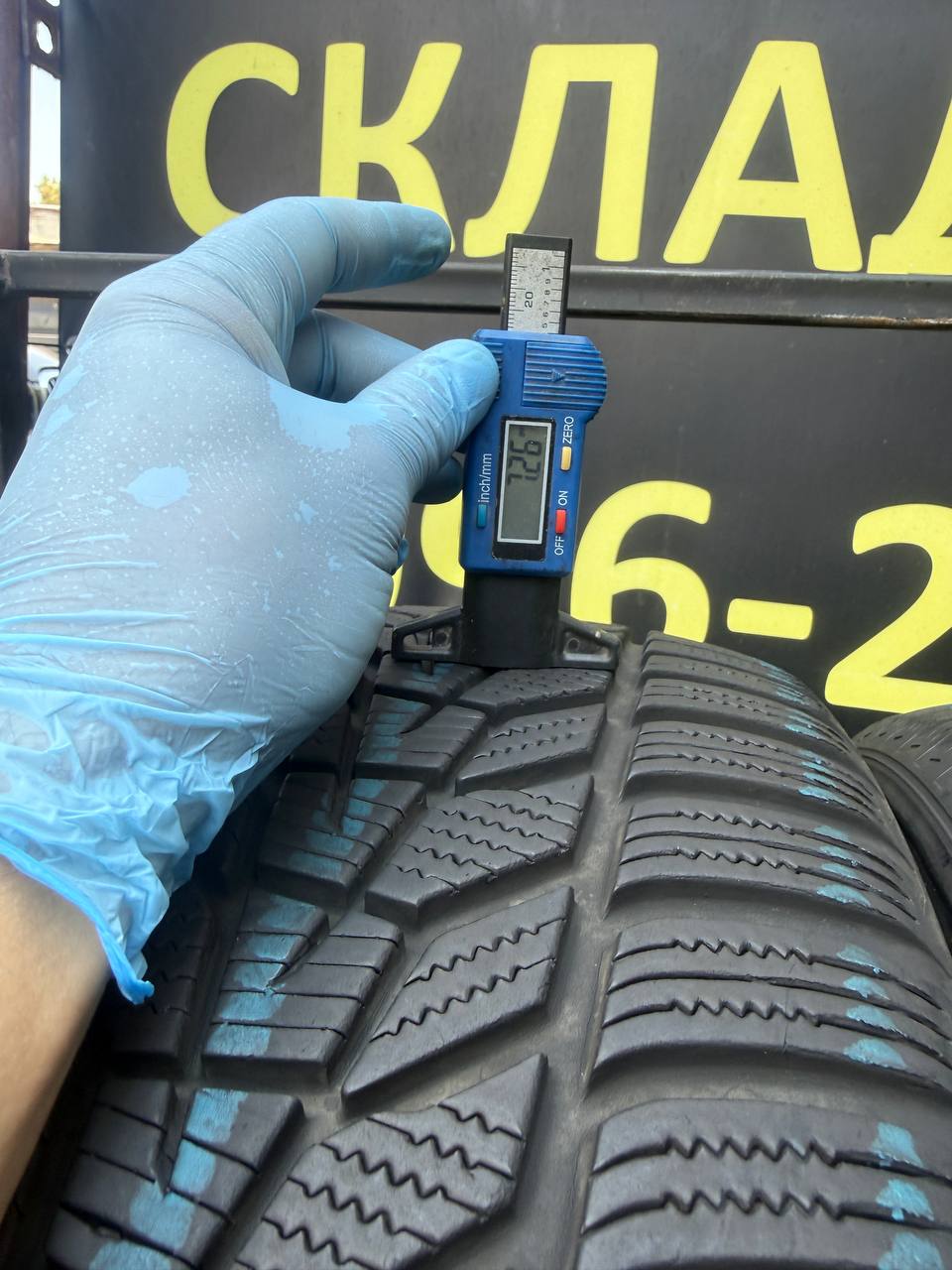 235/55 R20 Hankook Winter I*Cept Evo 3 X