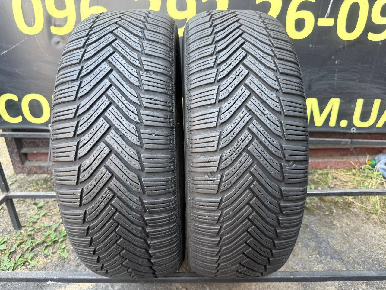 215/55 R17 Michelin Alpin 6