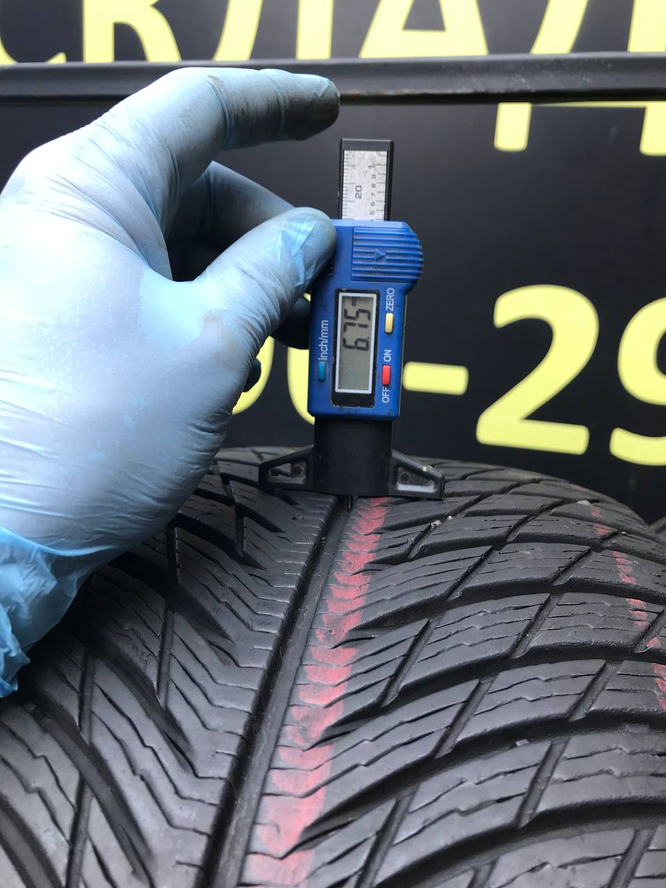 235/55 R18 Michelin Pilot Alpin 5 SUV