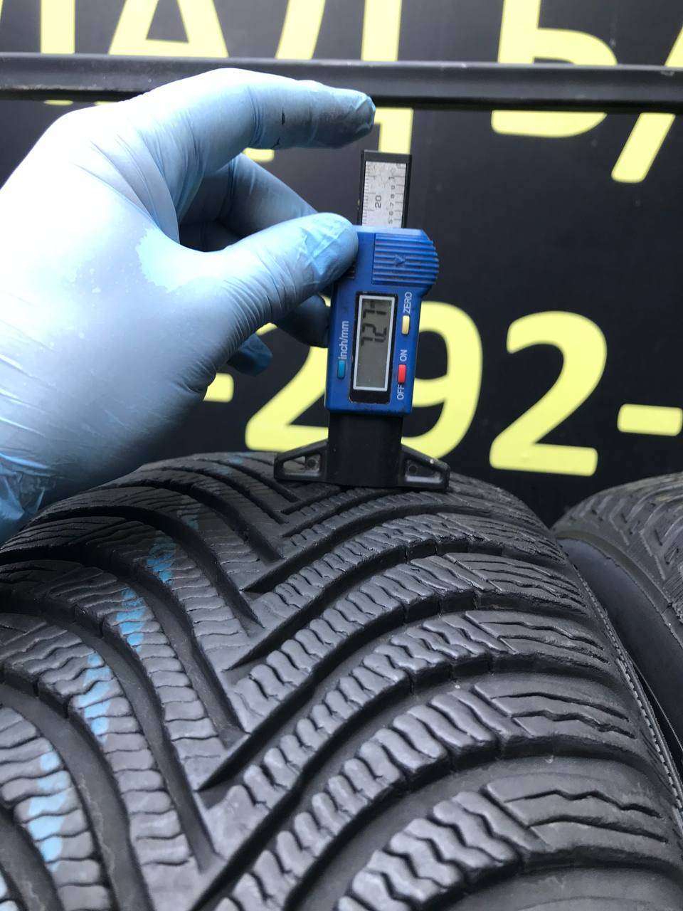 215/65 R17 Michelin Alpin 5
