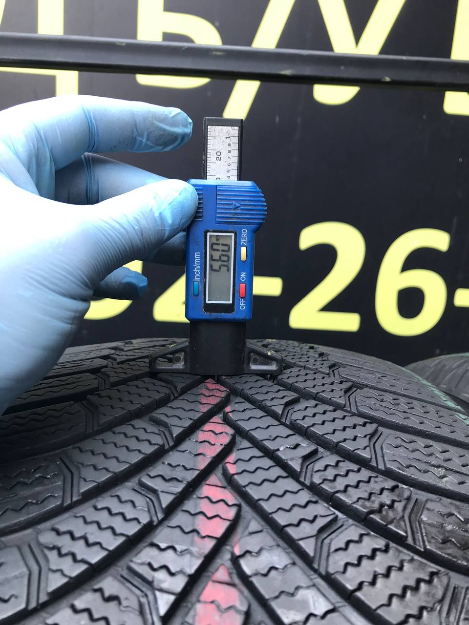 255/45 R19 Bridgestone Blizzak 6