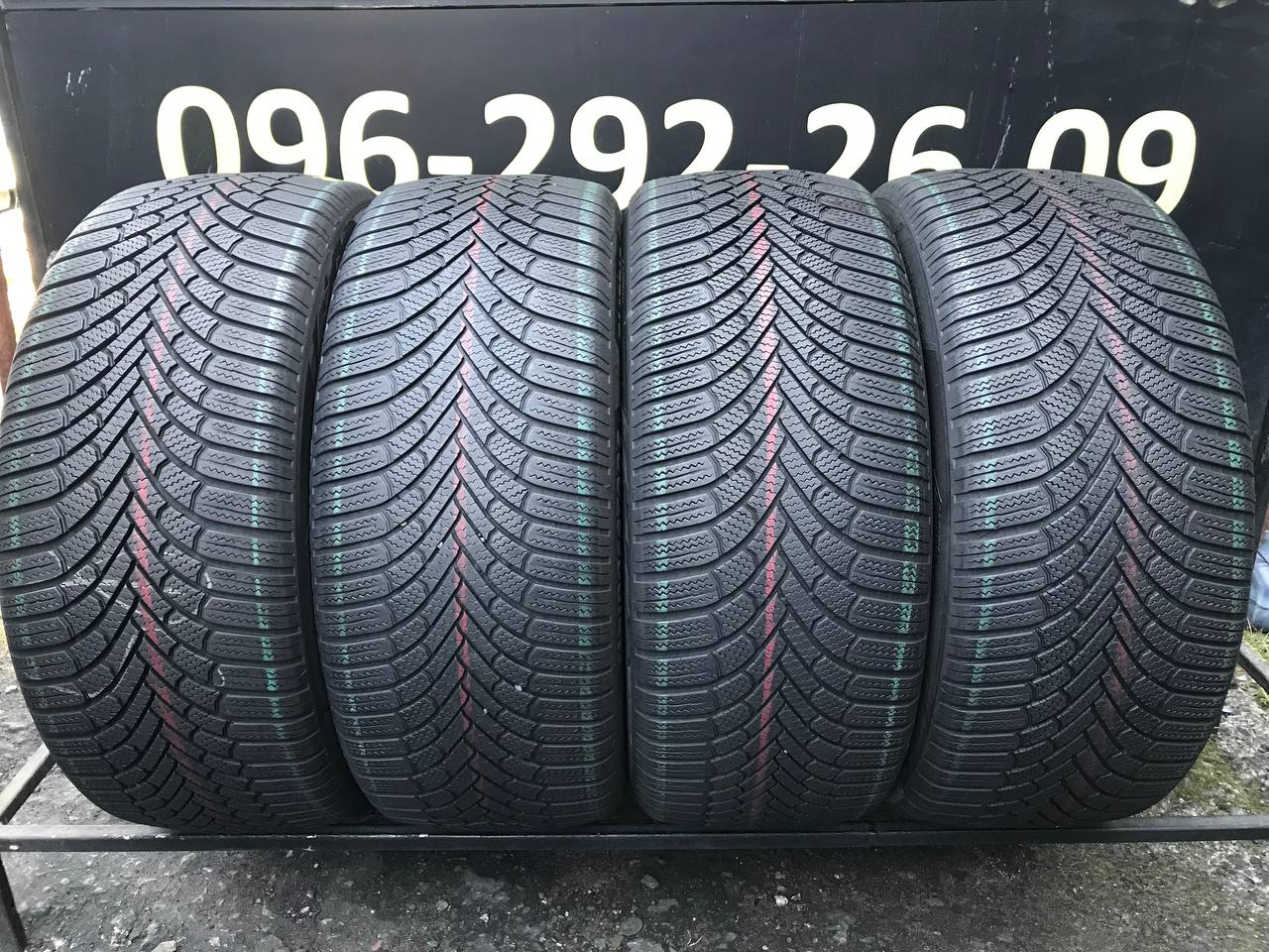 255/45 R19 Bridgestone Blizzak 6