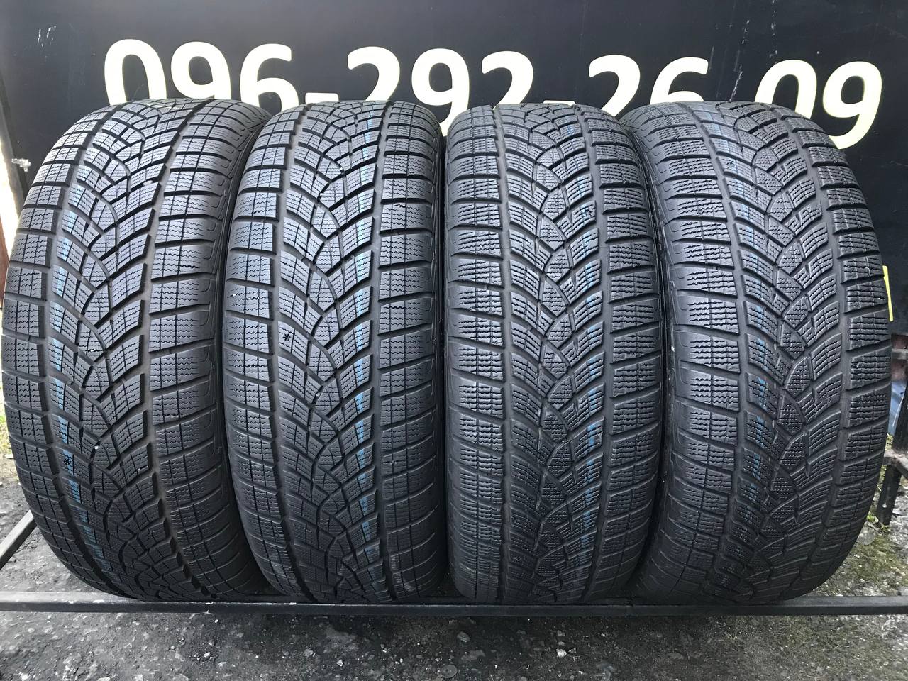 235/55 R18 Good Year Ultra Grip Performance+ SUV