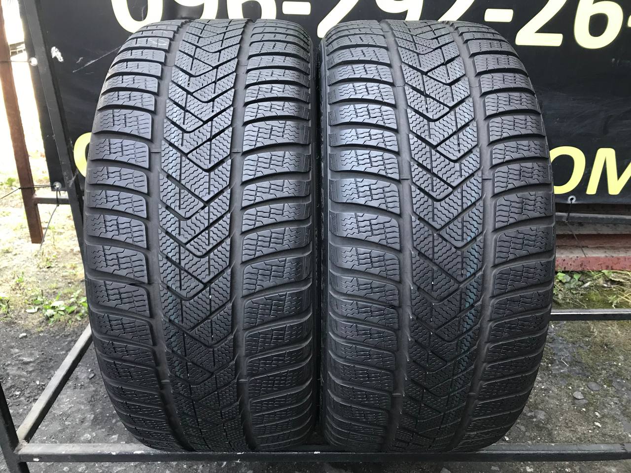 255/35 R19 Pirelli Winter SottoZero 3