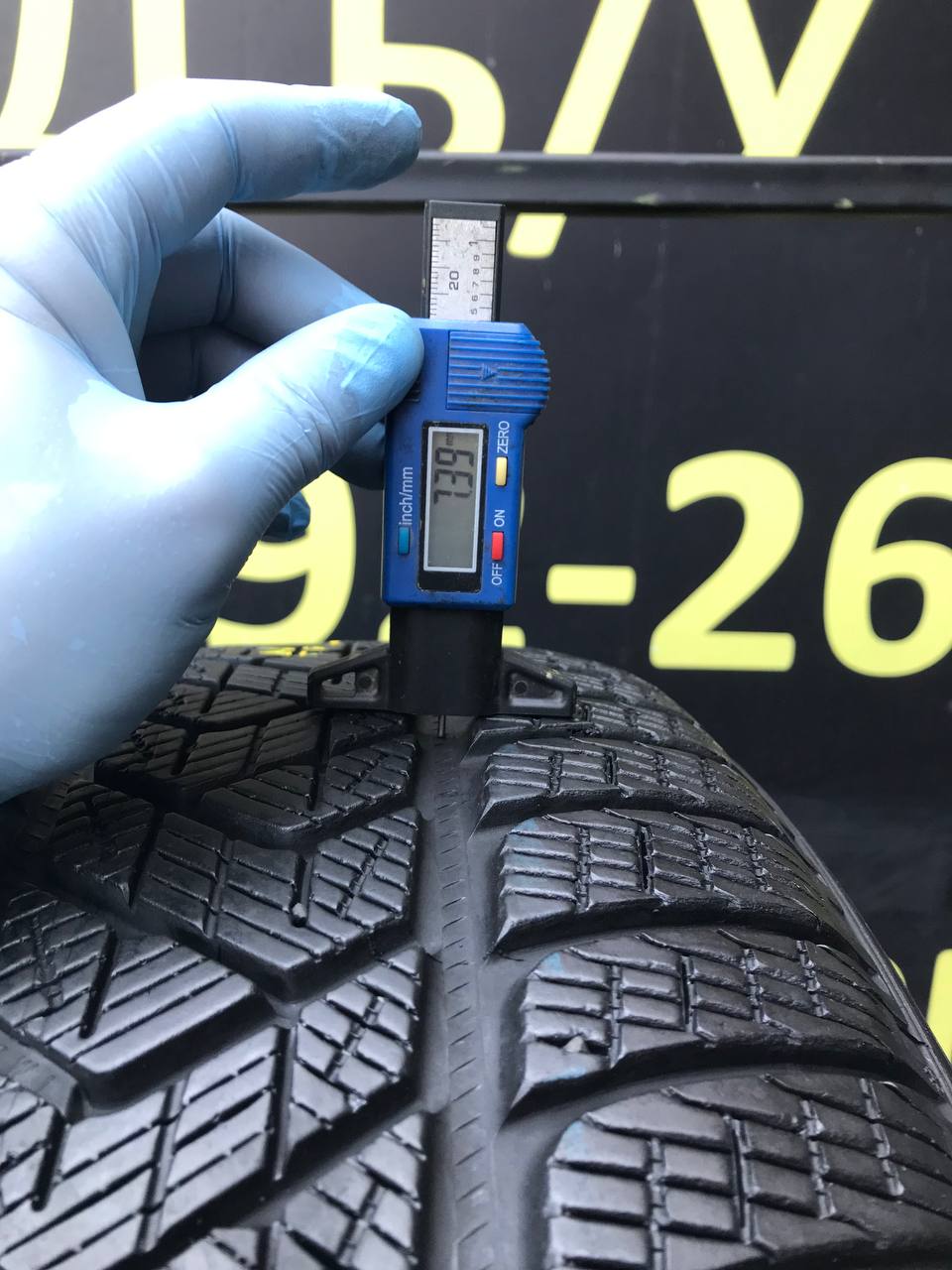 255/55 R18 Pirelli Scorpion Winter