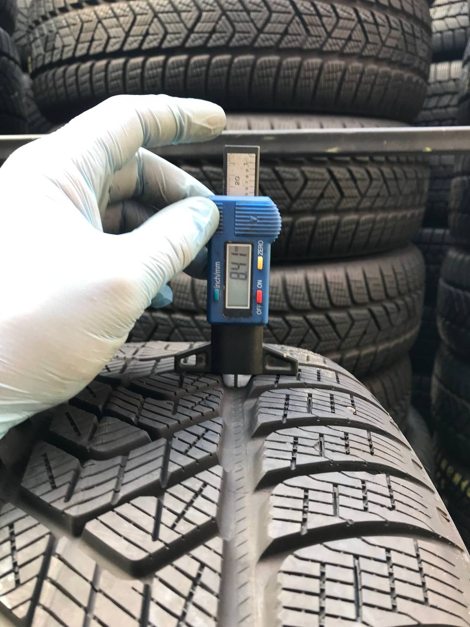 245/50 R20 Pirelli Scorpion Winter