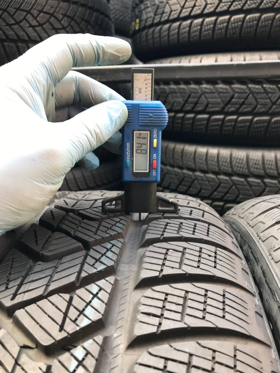 245/50 R20 Pirelli Scorpion Winter
