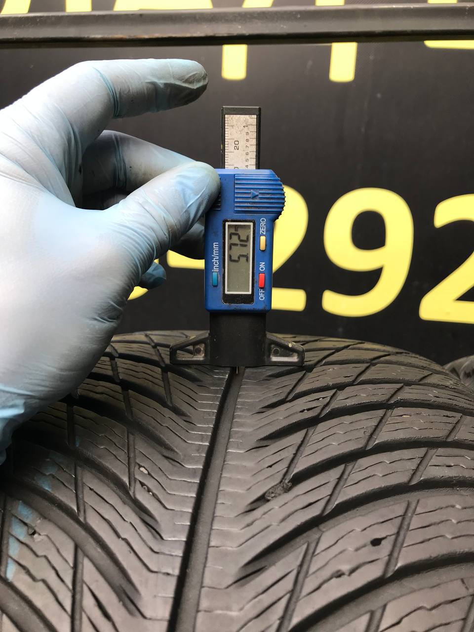 225/45 R19 Michelin Pilot Alpin 5