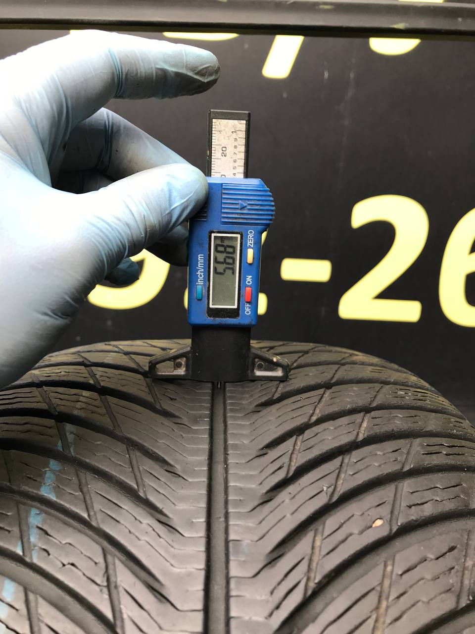 225/45 R19 Michelin Pilot Alpin 5