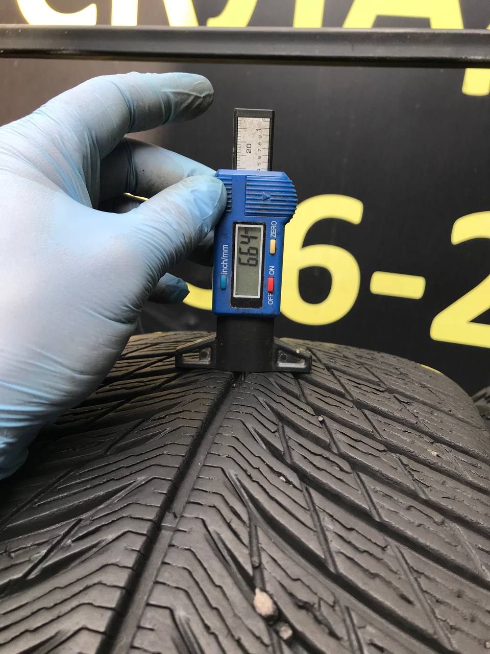 235/55 R18 Michelin Pilot Alpin 5 SUV