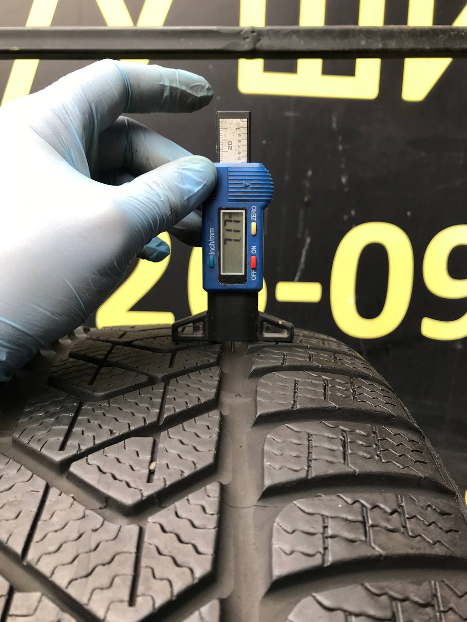 245/40 R19 Pirelli Winter SottoZero 3