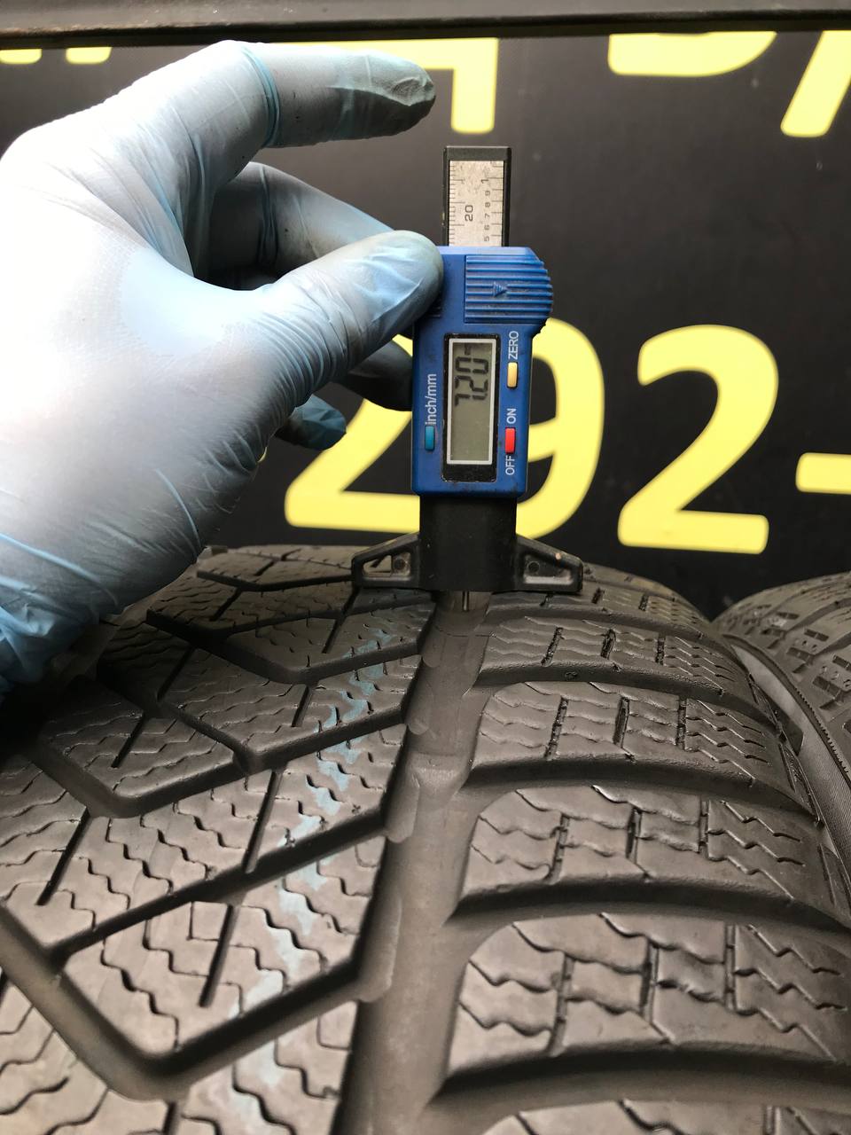245/40 R19 Pirelli Winter SottoZero 3