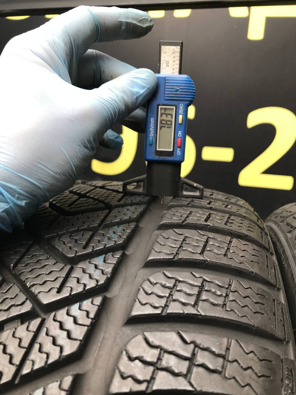 245/40 R19 Pirelli Winter SottoZero 3