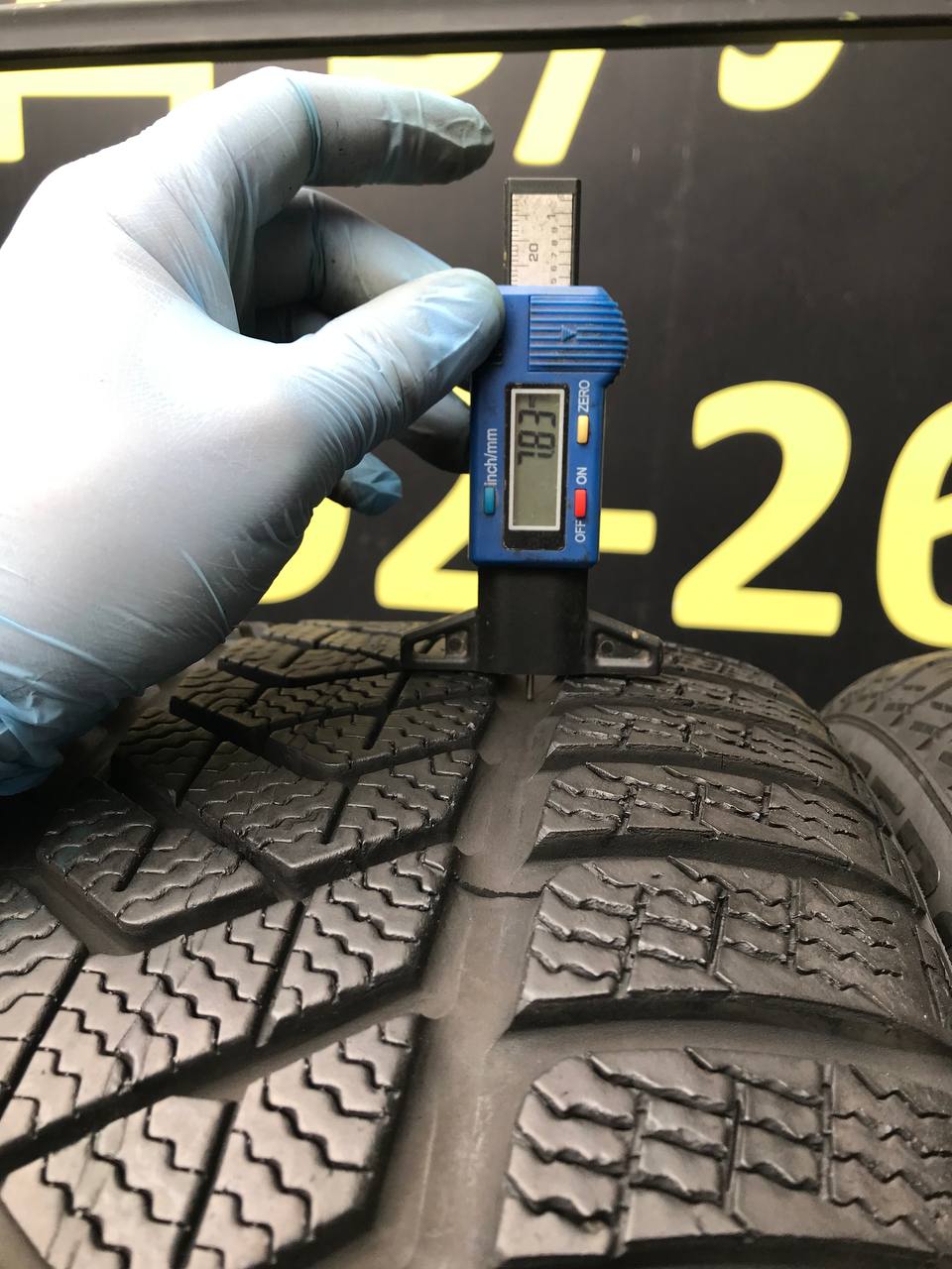 245/40 R19 Pirelli Winter SottoZero 3