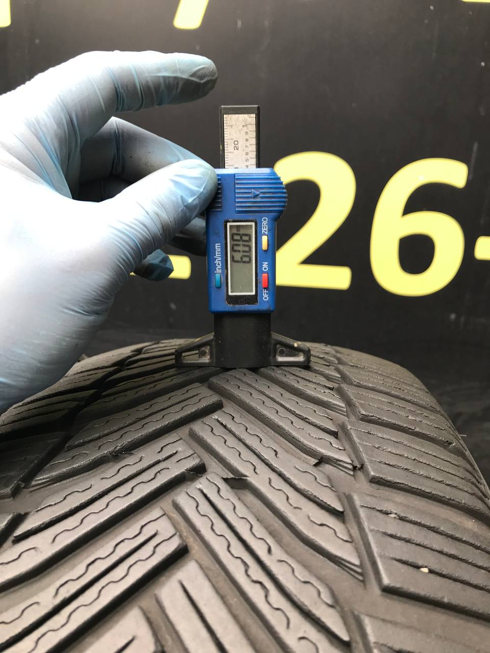 215/60 R16 Michelin Alpin 6