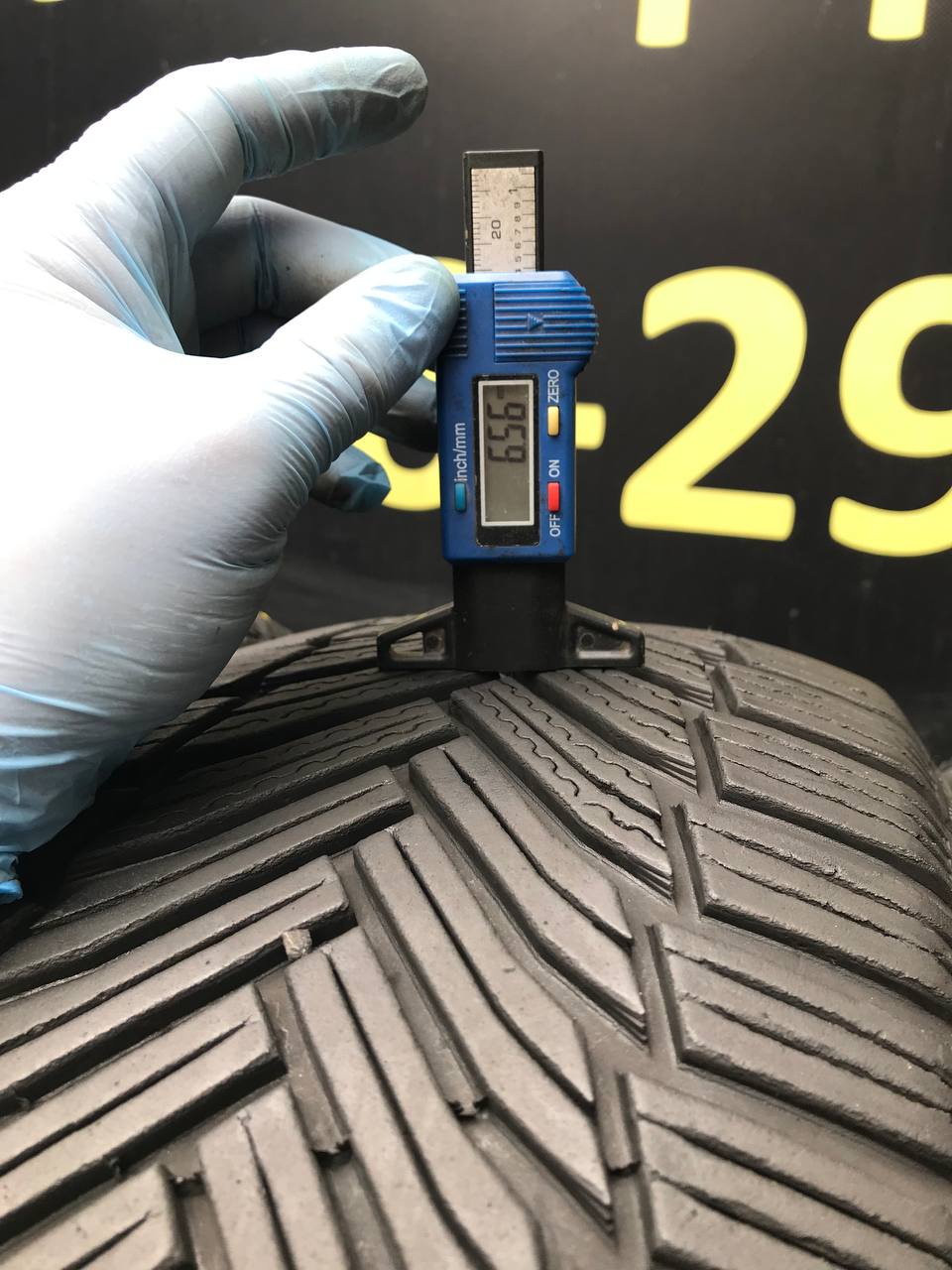 215/60 R16 Michelin Alpin 6