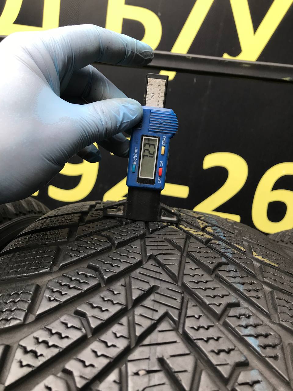 235/60 R18 Pirelli Scorpion Winter 2