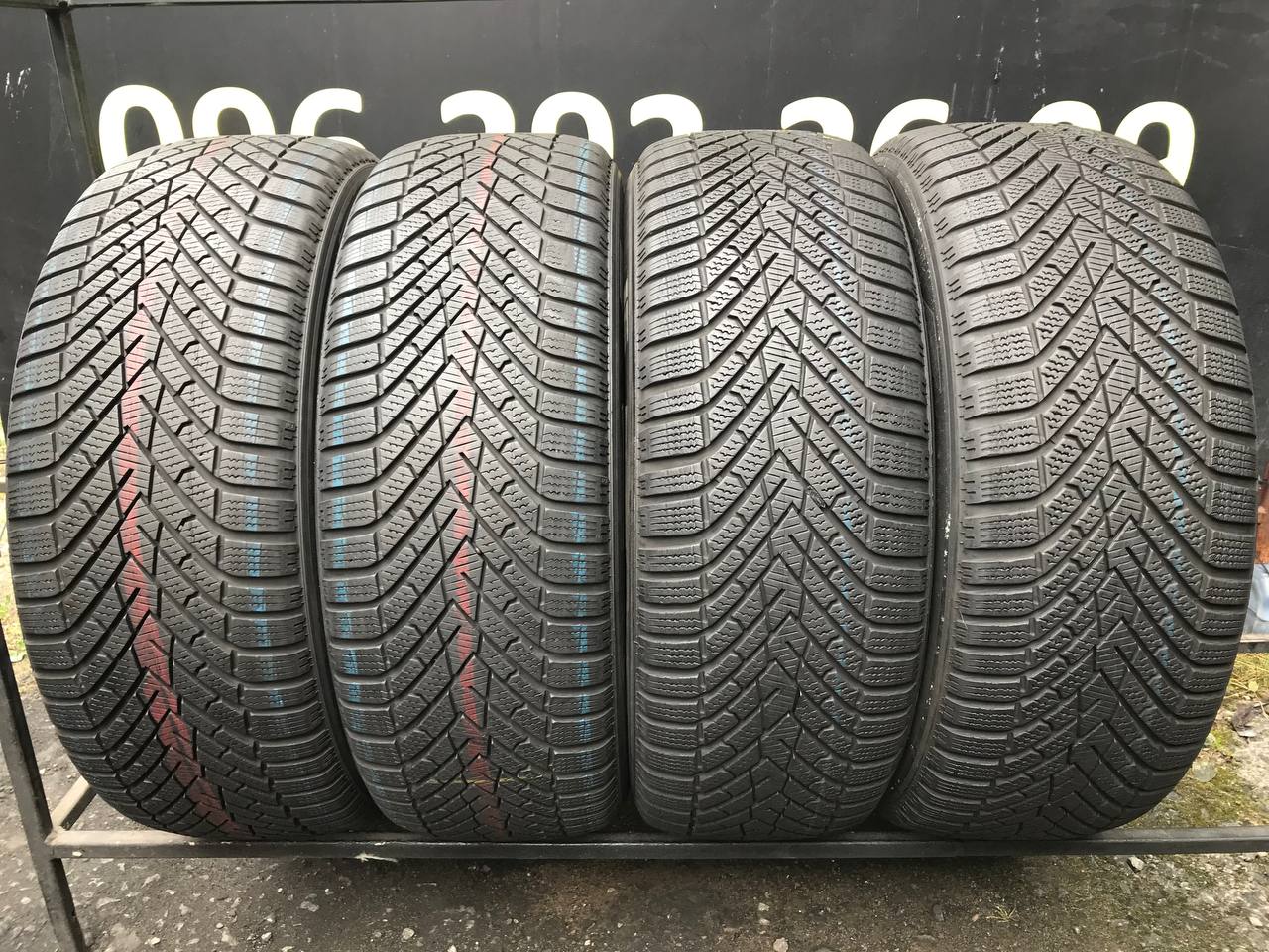 235/60 R18 Pirelli Scorpion Winter 2