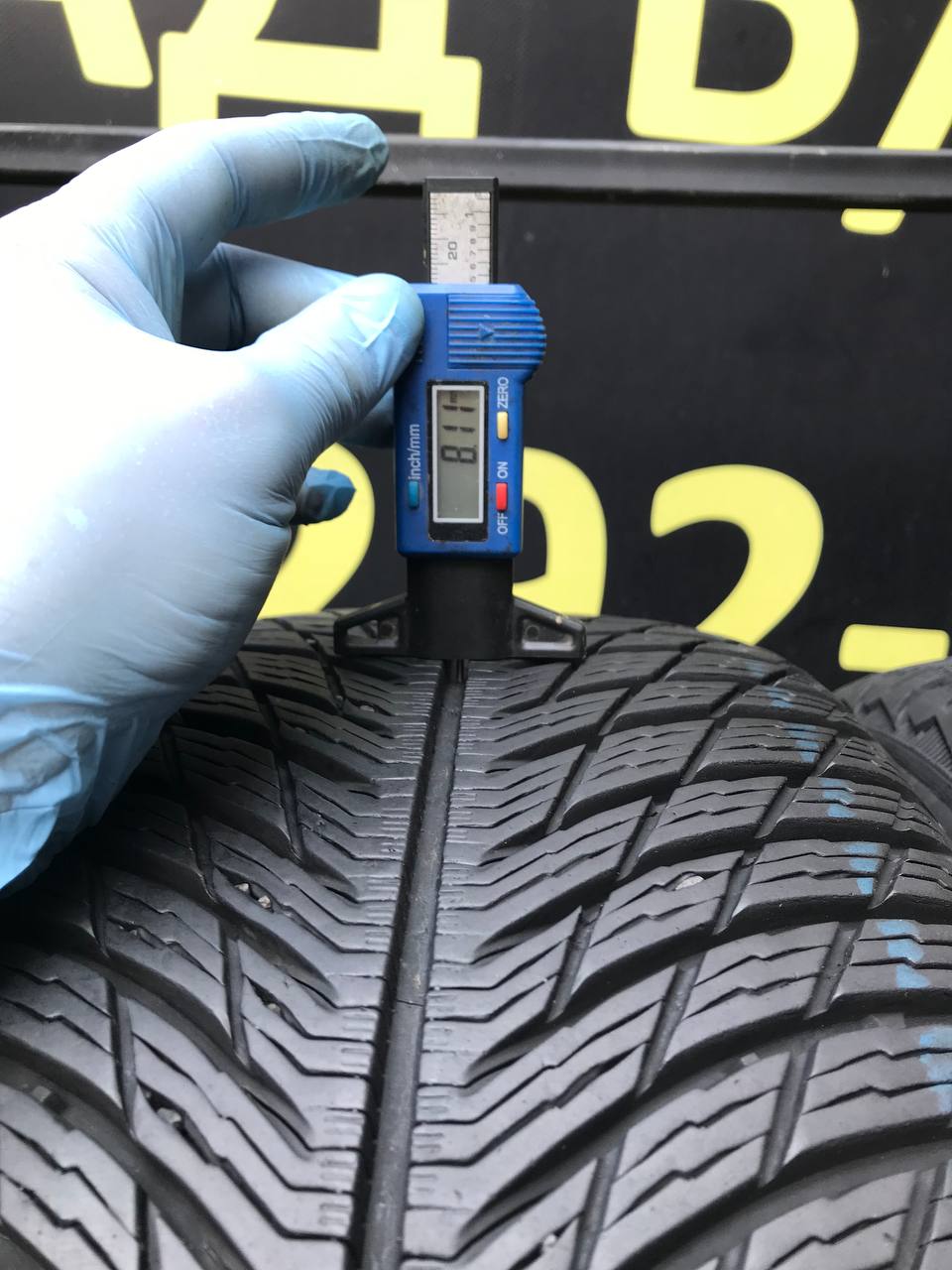 235/60 R18 Michelin Pilot Alpin 5 SUV
