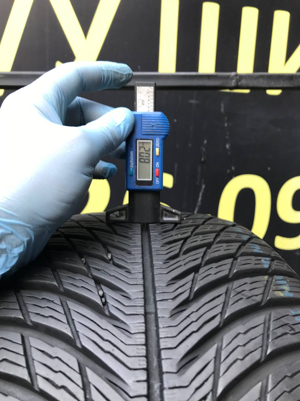 235/60 R18 Michelin Pilot Alpin 5 SUV