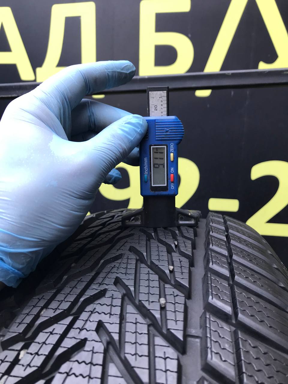 235/55 R19 Good Year Ultra Grip Performance 3