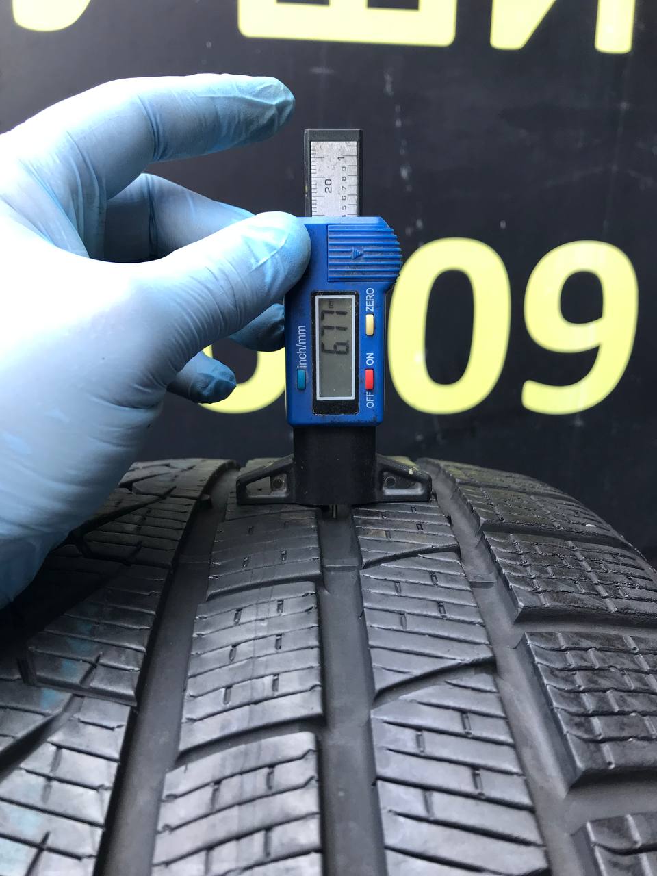 245/40 R18 Pirelli P Zero Winter