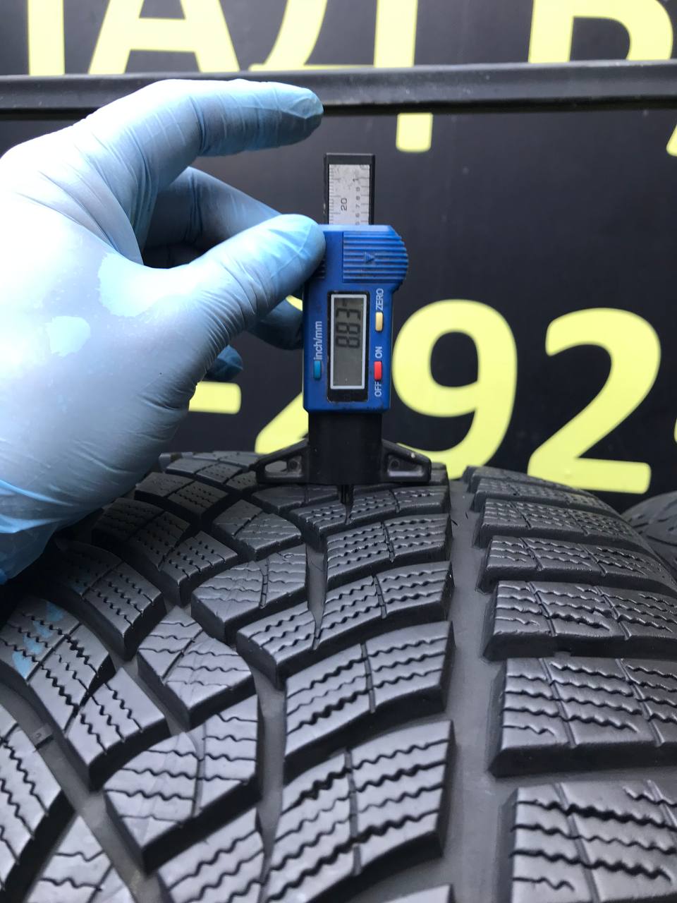 255/40 R20 Good Year Ultra Grip Performance+