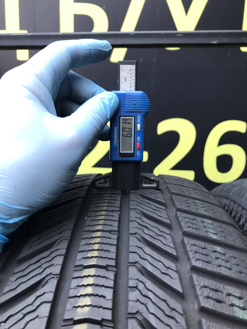 235/50 R19 Continental WinterContact TS 870P