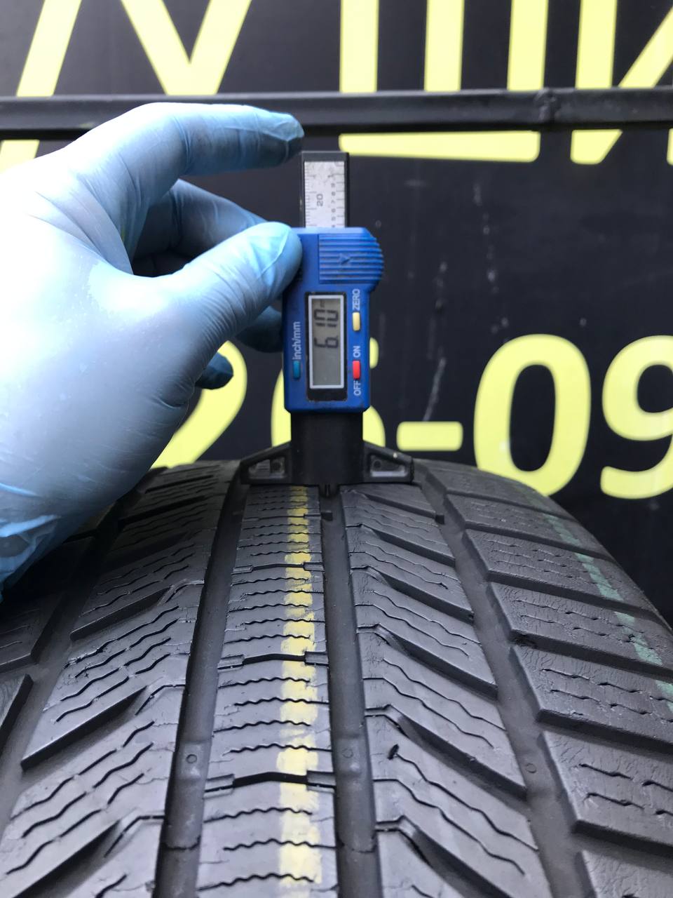 235/50 R19 Continental WinterContact TS 870P