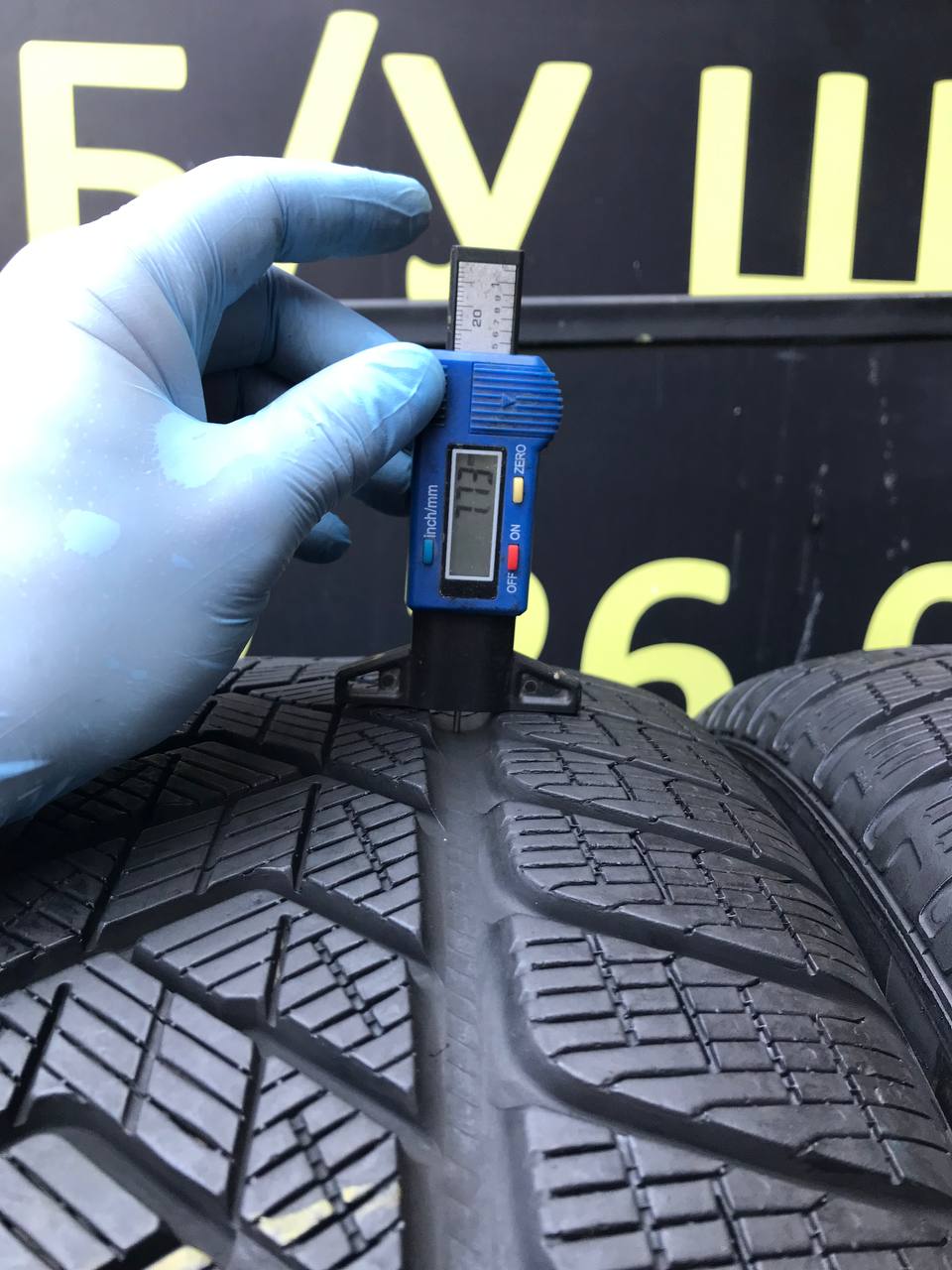 255/50 R20 Pirelli Scorpion Winter