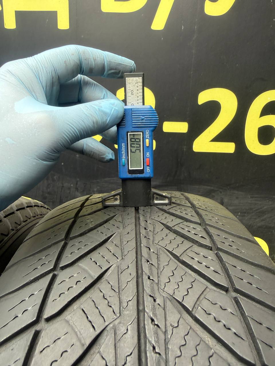 205/60 R16 Good Year Ultra Grip Performance 2
