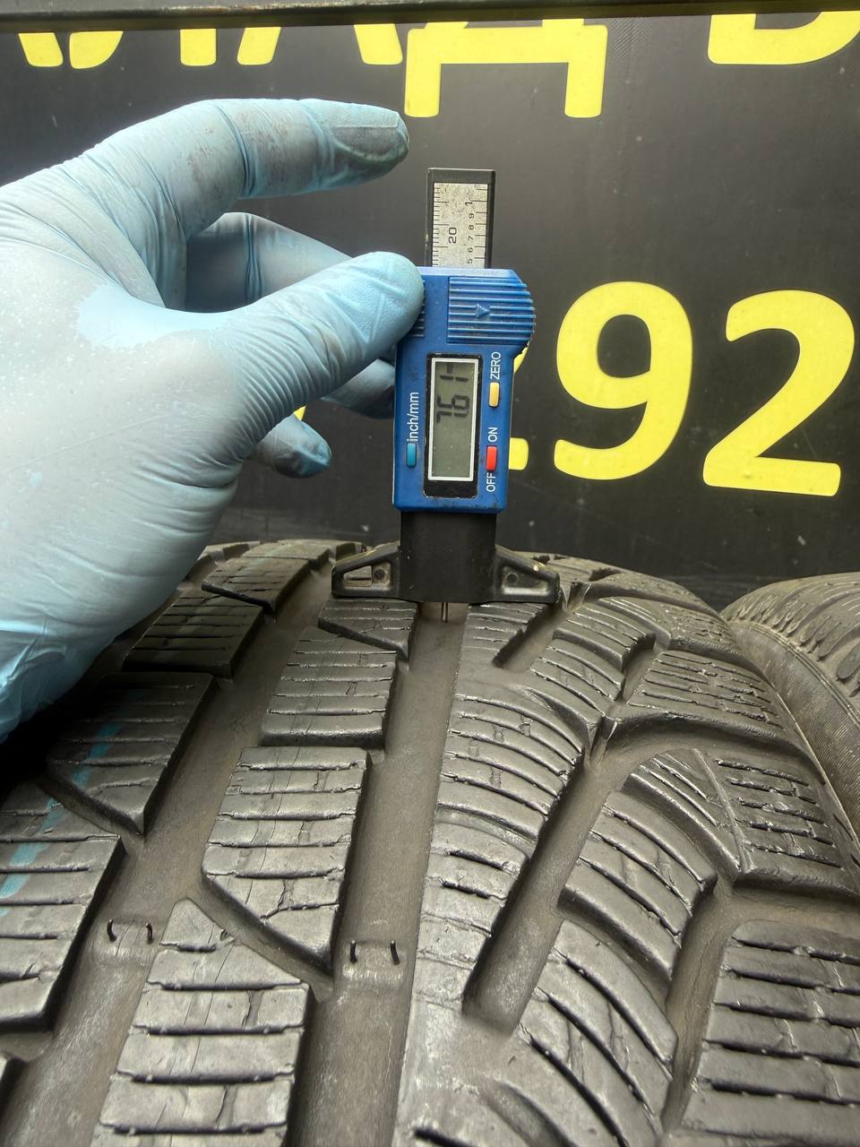 235/45 R18 Pirelli SottoZero Winter 240 Serie II
