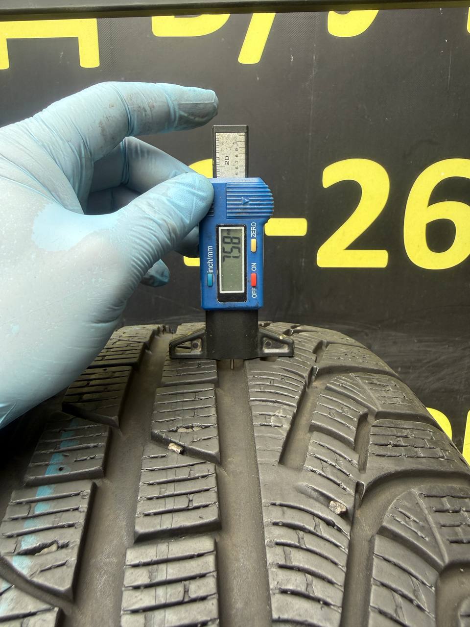 235/45 R18 Pirelli SottoZero Winter 240 Serie II
