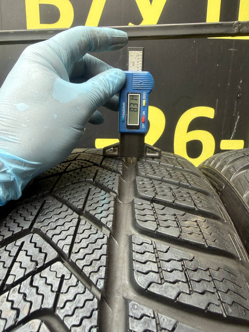 255/40 R20 Pirelli Winter SottoZero 3