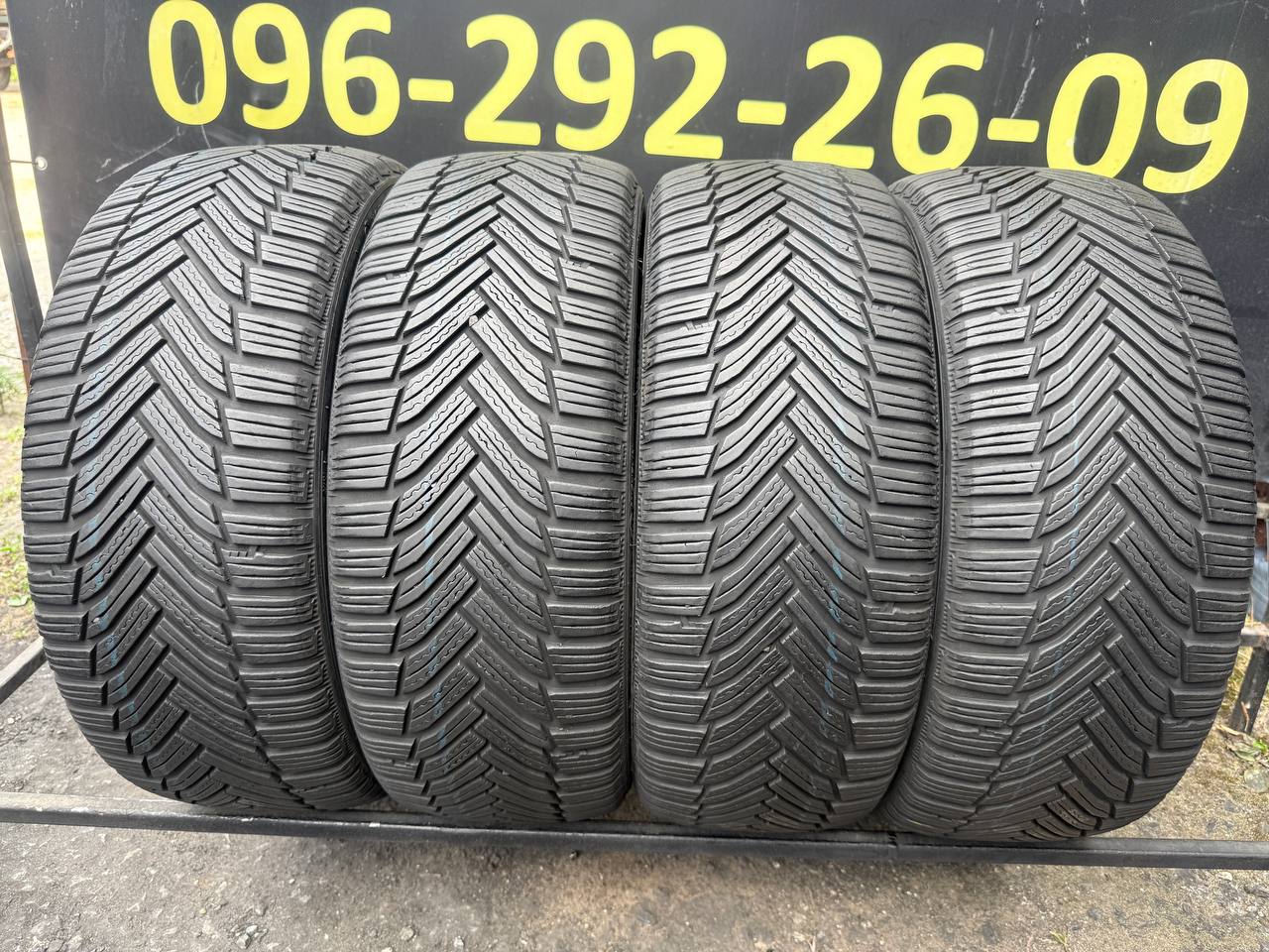 225/45 R17 Michelin Alpin 6