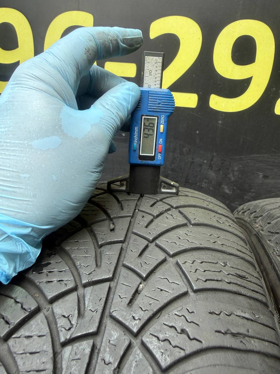 185/60 R14 Good Year Ultra Grip 9