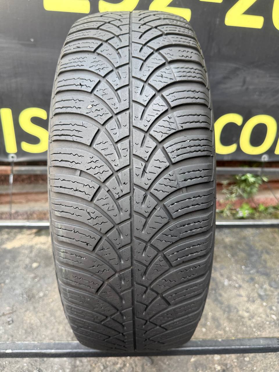 185/60 R14 Good Year Ultra Grip 9