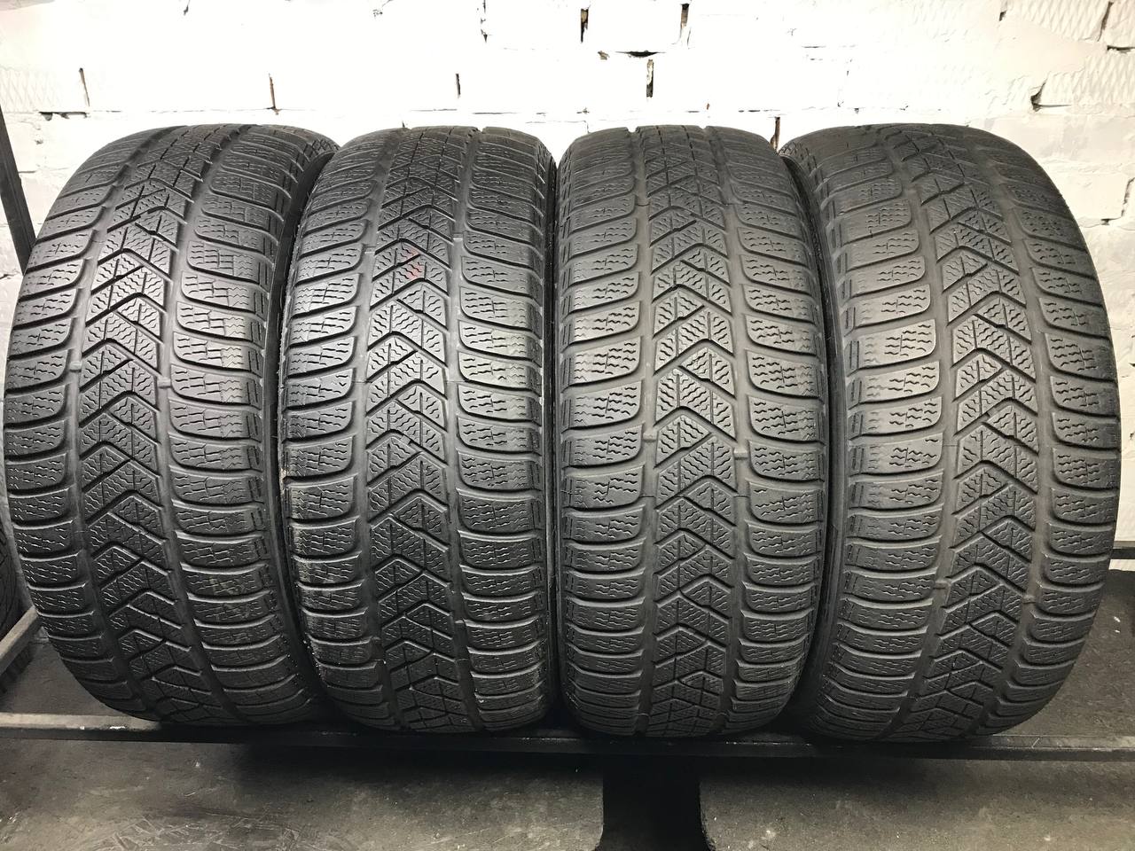225/45 R18 Pirelli Winter SottoZero 3