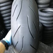 190/50 R17 Bridgestone Battlax Hypersport S21R