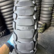 150/70 R17 Metzeler Karoo 4