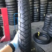 90/90 R21 Michelin Anakee Adventure