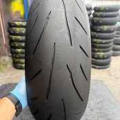 200/55 R17 Bridgestone Battlax Hypersport S23R